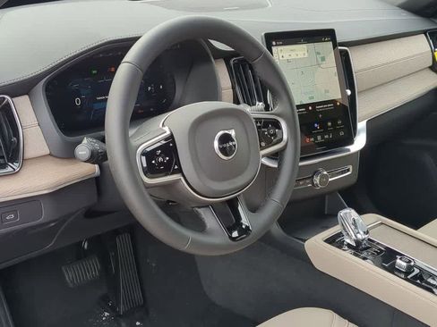 New 2026 Volvo XC90 B6 Plus w/ Protection Package Premier image 2