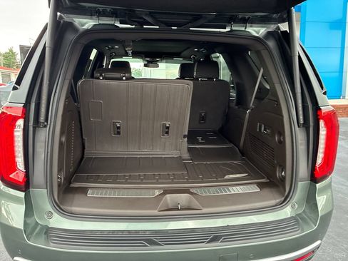 Used 2023 GMC Yukon Denali AWD/4WD image 18