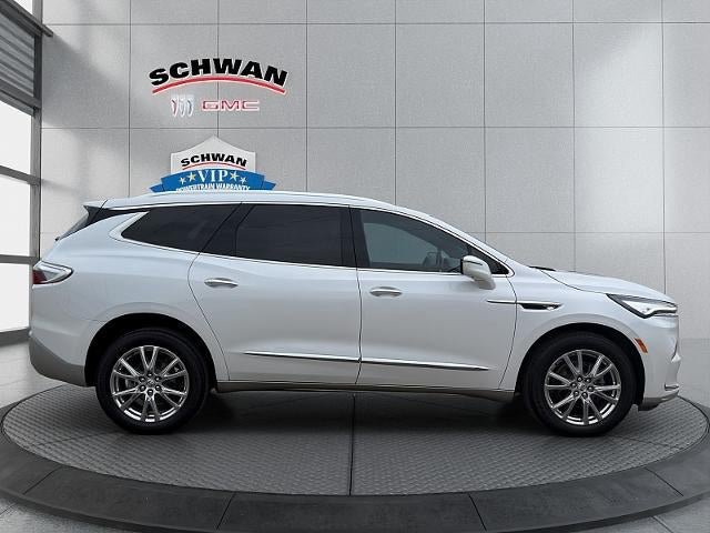 Used 2023 Buick Enclave Premium w/ Experience Buick Package AWD/4WD image 3