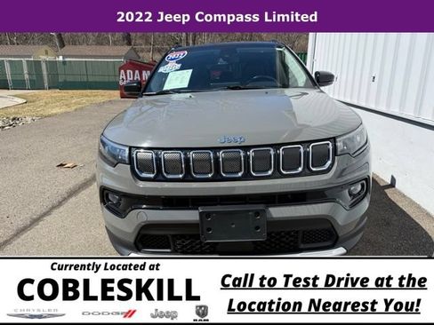 Used 2022 Jeep Compass Limited AWD/4WD image 3