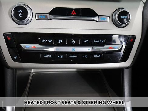 Used 2021 Ford Explorer XLT w/ Equipment Group 202A AWD/4WD image 5