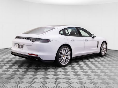 Certified 2022 Porsche Panamera 4 Platinum Edition AWD/4WD image 8