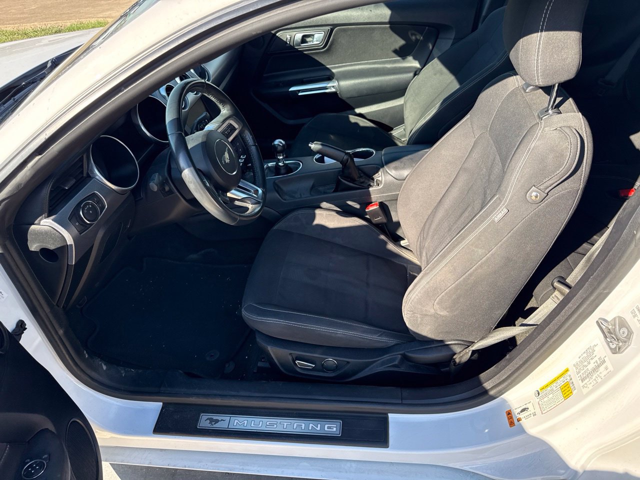 Used 2018 Ford Mustang GT w/ Equipment Group 301A RWD image 18