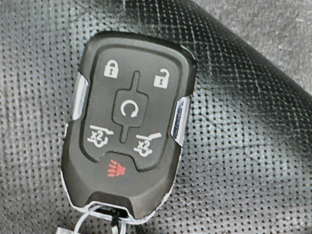 Used 2017 GMC Yukon SLT w/ Premium Edition RWD image 39