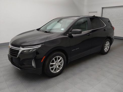Used 2023 Chevrolet Equinox LT FWD image 2