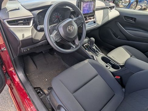 Used 2024 Toyota Corolla LE w/ LE Convenience Package FWD image 10