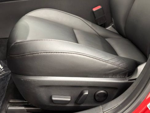Used 2022 MAZDA MAZDA3 s FWD image 16