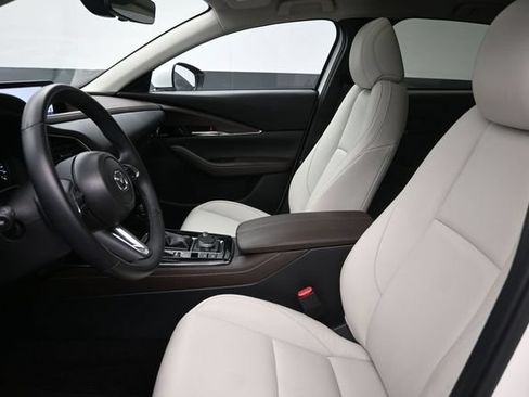 Certified 2025 MAZDA CX-30 AWD 2.5 S w/ Premium Package image 11