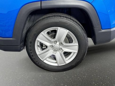 Used 2022 Jeep Compass Latitude image 30