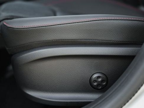 New 2025 Mercedes-Benz CLA 35 AMG 4MATIC image 35