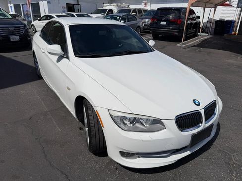 Used 2013 BMW 328i Convertible RWD image 16