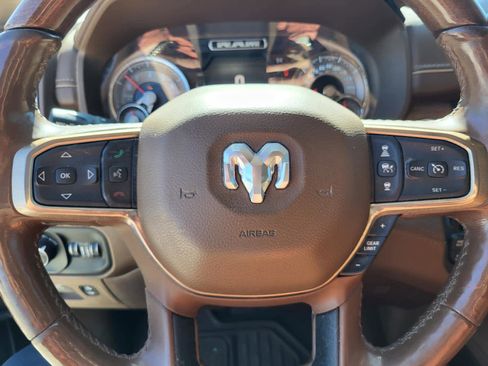 Used 2019 RAM 1500 Laramie Longhorn image 18