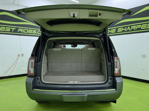 Used 2020 GMC Yukon Denali w/ Denali Premium Package image 9