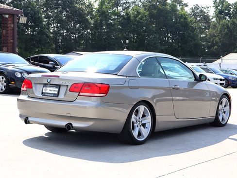 Used 2009 BMW 335i Convertible RWD image 13