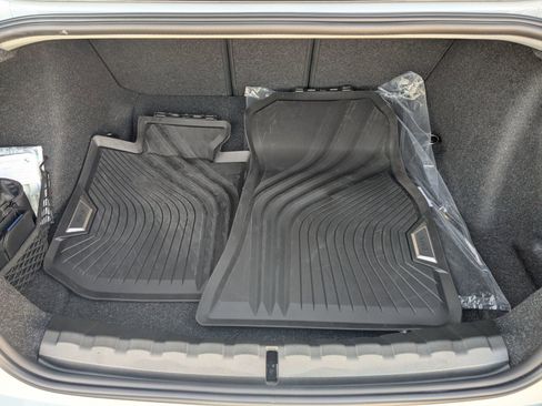 Used 2025 BMW M2 w/ Lighting Package image 9