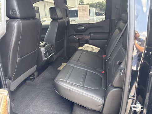 Used 2019 GMC Sierra 1500 Denali w/ Denali Ultimate Package AWD/4WD image 10
