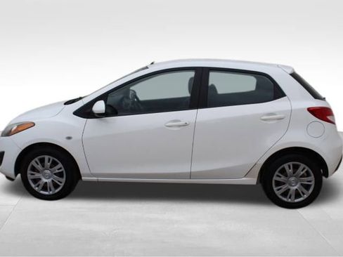 Used 2014 MAZDA MAZDA2 Sport image 4