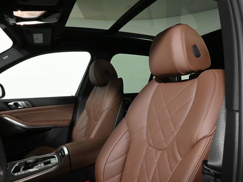 Used 2026 BMW X5 xDrive40i w/ M Sport Package image 16