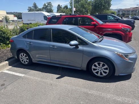 Used 2022 Toyota Corolla LE FWD image 22