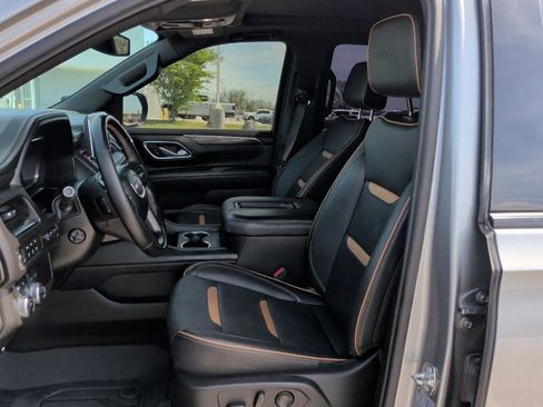 Used 2024 GMC Yukon AT4 w/ AT4 Premium Package image 13