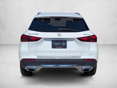 Certified 2026 Mercedes-Benz GLA 250 4MATIC image 7