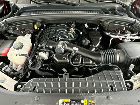 Used 2025 Jeep Grand Cherokee Limited AWD/4WD image 33