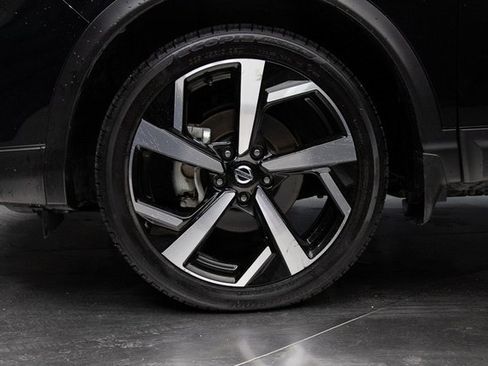 Used 2022 Nissan Rogue Sport SL w/ Premium Package image 8