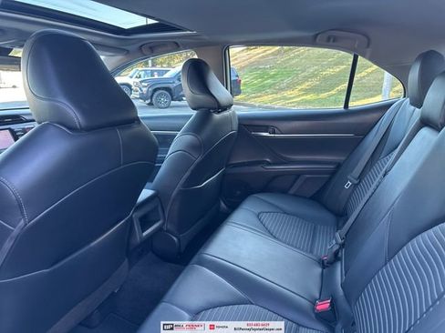 Used 2020 Toyota Camry SE image 15