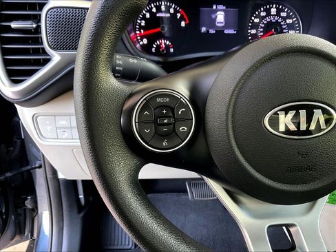 Used 2020 Kia Soul S FWD image 10