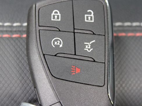 Used 2026 Chevrolet Traverse RS AWD/4WD image 76