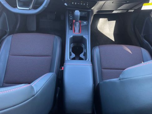 New 2025 Nissan Kicks SR image 30