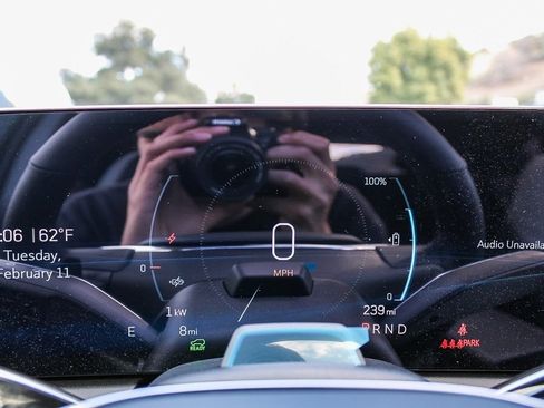 Used 2025 Cadillac Optiq Sport 1 image 24