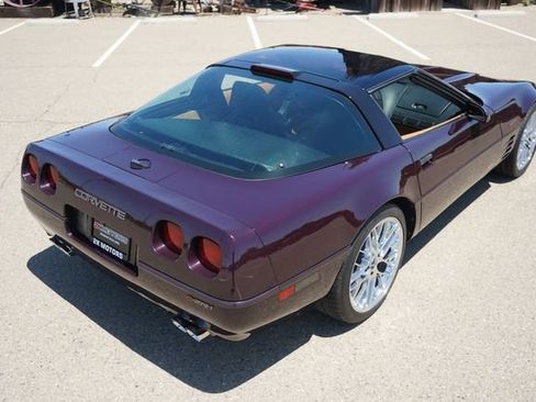 Used 1992 Chevrolet Corvette ZR-1 RWD image 11