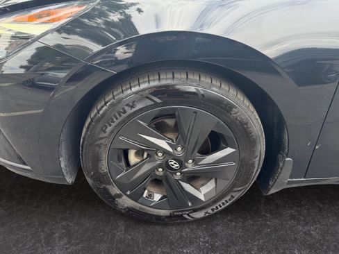 Used 2022 Hyundai Elantra SEL FWD image 14