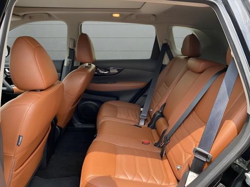 Used 2019 Nissan Rogue SL w/ Premium Package FWD image 15