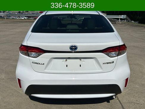 Used 2022 Toyota Corolla LE FWD image 4