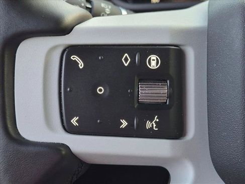 Used 2024 Land Rover Defender 110 X-Dynamic SE AWD/4WD image 14
