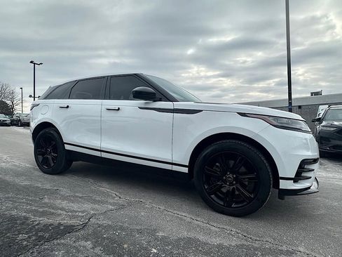 Used 2023 Land Rover Range Rover Velar R-Dynamic S image 11