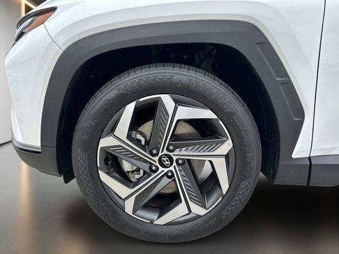 Certified 2024 Hyundai Tucson SEL w/ Convenience Package FWD image 9