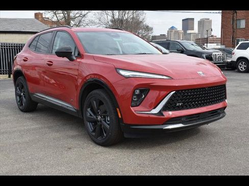 New 2025 Buick Envision Sport Touring image 3