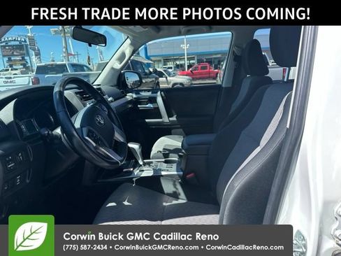 Used 2017 Toyota 4Runner SR5 AWD/4WD image 2