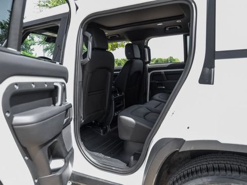 Used 2025 Land Rover Defender 110 S AWD/4WD image 46