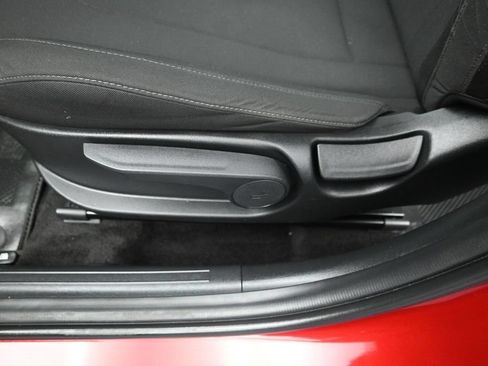Used 2024 Hyundai Elantra SEL FWD image 24