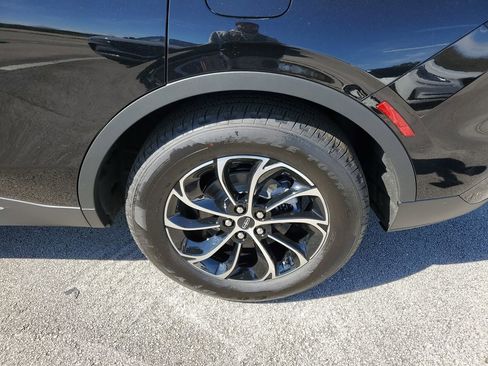 New 2026 Lincoln Nautilus Premier AWD/4WD image 7