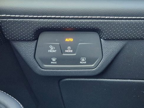 New 2026 Volkswagen Atlas SEL image 11