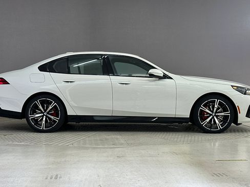 New 2026 BMW 530i w/ M Sport Package image 7