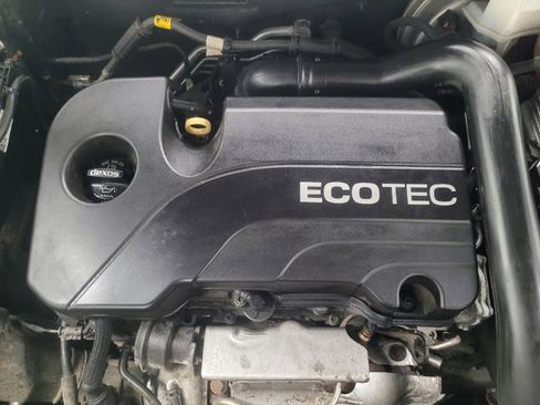 Used 2018 Chevrolet Equinox LT FWD image 30