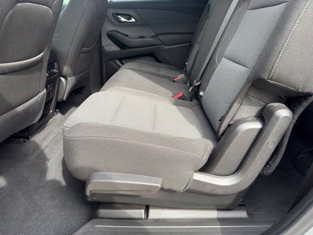 Used 2023 Chevrolet Traverse LT AWD/4WD image 7
