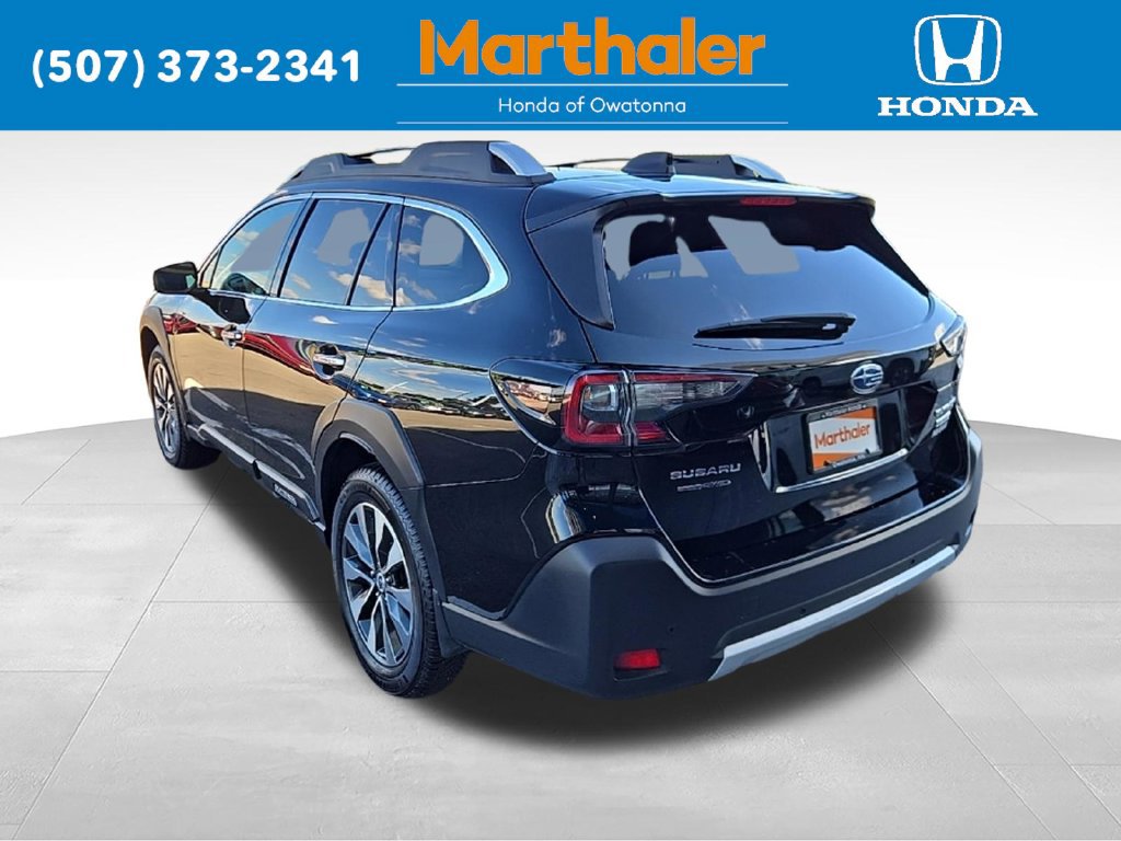 Used 2024 Subaru Outback Touring AWD/4WD image 3
