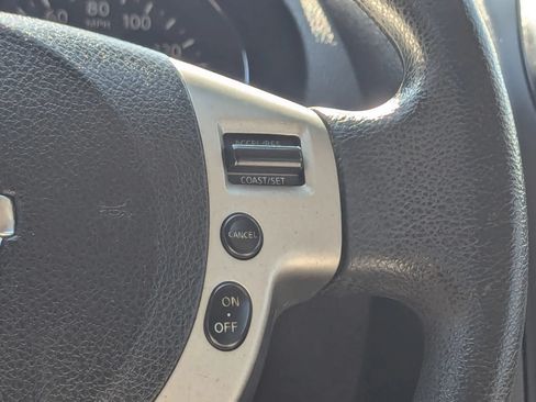 Used 2012 Nissan Rogue S AWD/4WD image 16